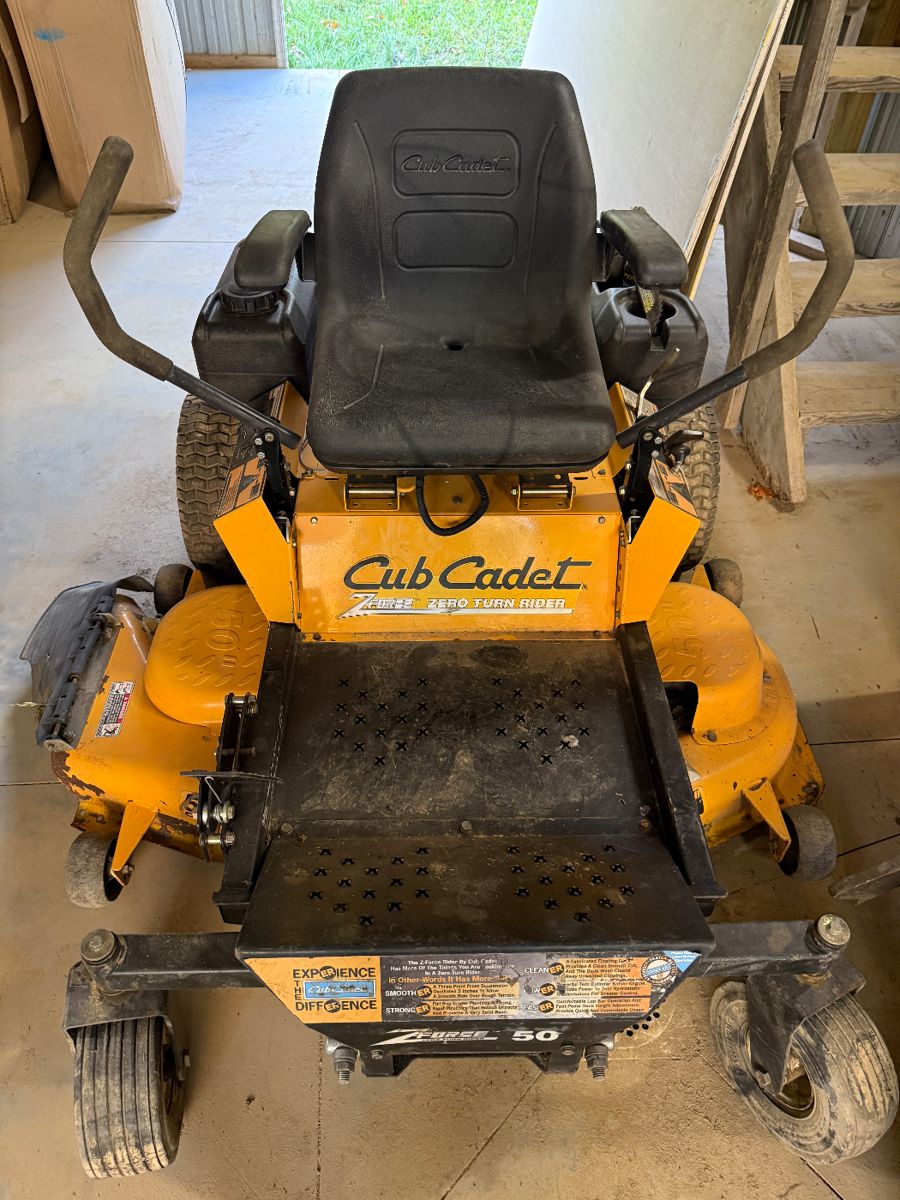 Cub Cadet Zero Turn 