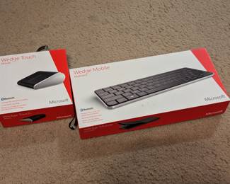 Wedge keyboard and mouse