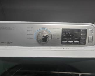 Samsung Washer & Dryer Set
Washer: VRT Plus top-load with multiple wash settings and self-clean.
Dryer: MultiSteam front-load with moisture sensor and SmartThings features.
Clean, reliable, and ready for pickup during the estate sale.
