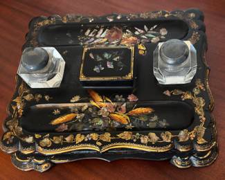 Victorian double inkwell, handpainted