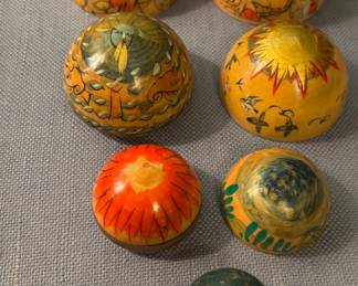 4 part nesting ball