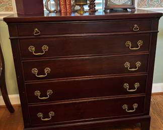 Henkel Harris Mahogany Bachelor's Chest