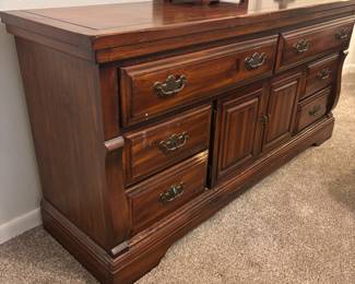Dresser 8 drawers $150.00  66”w 18”d 31”t