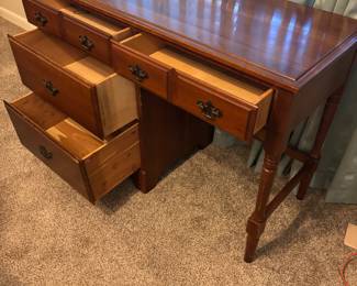 4 drawer desk $125.00
42”w 18”d 30”t