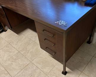 Large desk, 5 drawers & pull out $150.00
66”w 31”d 29”t