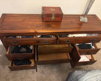 Dresser 8 drawers $150.00  66”w 18”d 31”t