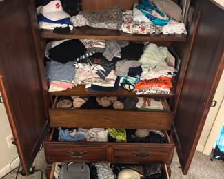 Armoire $ 185.00
38.5”w 18”d 57”t