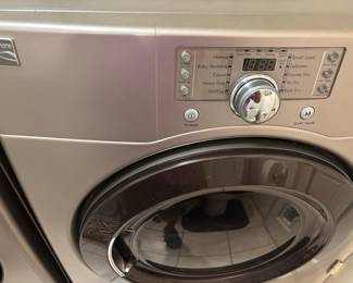 Kenmore Elite washer and dryer 2020 with pedestals $500.00 set
27”w 28”d 53”t