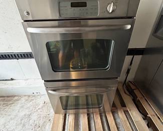 GE Stainless Steel Double Wall Oven – 30” Electric Built-In with Digital Controls