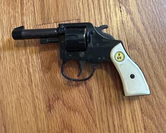 Gerstenberger & Eberwein Model R610 Revolver – .22 Short – West Germany – Original Box