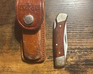 Vintage Schrade Uncle Henry LB7 “Bear Paw” Folding Lockback Knife – USA Made with Original Leather Sheath
