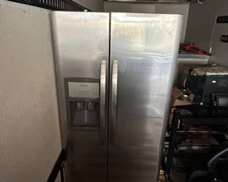 Frigidaire Stainless Steel Side-by-Side Refrigerator – Ice & Water Dispenser, Clean Interior