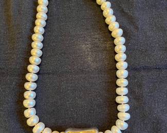 Pearl necklace with sterling silver pendant