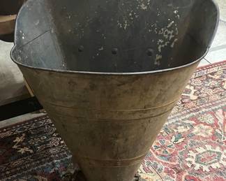 French grape harvest pod