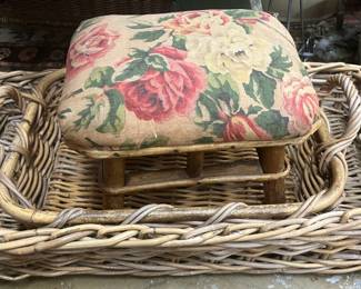 Baskets and ottomans throughout the room