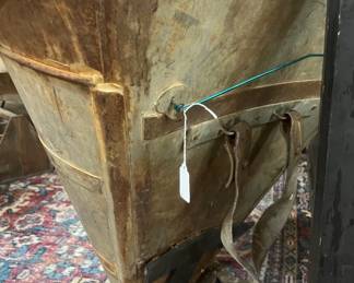 Back side of grape pod