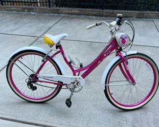 Schwinn Women's Bicycle - Like New Condition!