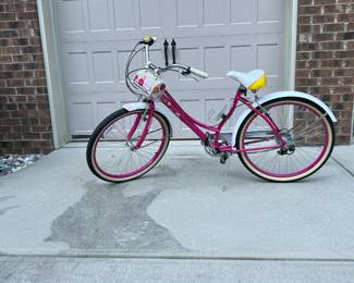 Ladies Schwinn Bicycle New Condition