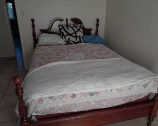 Bed Queen Wood