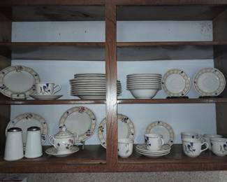 Yellow Dish Set