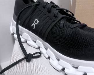 On Running Cloud 5 Black White Sneakers – Lightweight Performance Running Shoes, New in Box