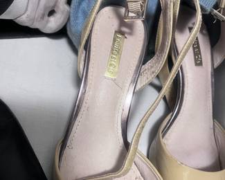 Louise et Cie Beige Patent Leather Heels – Classic Pointed-Toe Pumps with Ankle Strap, Elegant Neutral Style