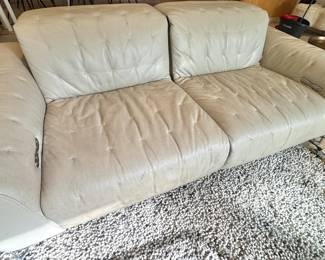 Modern Roche Bobois Leather Sofa in Cream – Luxury Contemporary Seating