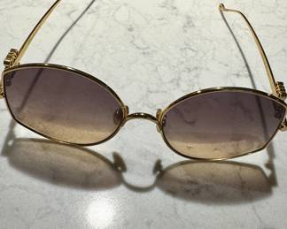 Loewe Gold Frame Designer Sunglasses – Made in Italy Luxury Eyewear with Gradient Lenses