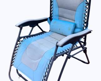 7 - Folding Outdoor Lounge Chair - 30 x 30 x 47