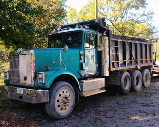 1997 International Eagle 9300 Dump Truck