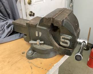 Bench Vice