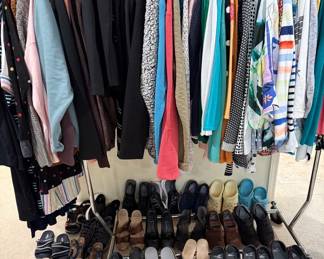 Womens Clothes Mediums think Talbots, Chicos & size 8 shoes Danskos