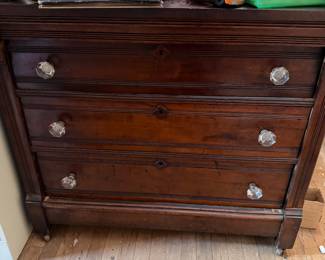 3 Drawer Dresser