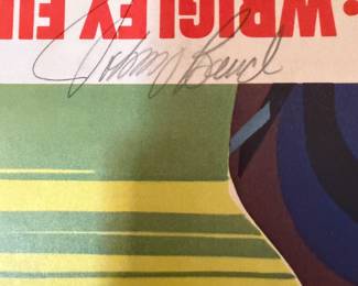 Official Cubs Program with Johnny Bench Signature