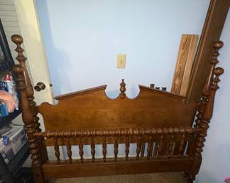 Ethan Allen Spindle Poster Beds x2 Full Size- Headboard, Footboard, Rails and Slats