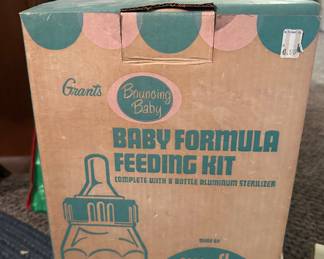 Grants Bouncing Baby Baby Formula Feeding Kit by Evenflo