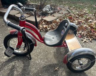 Schwinn Roadster Tricycle