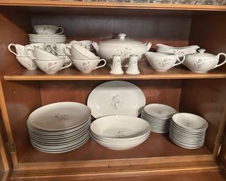 Creative Royal Elegance Fine China Set