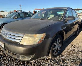 345  2008 Ford Taurus 