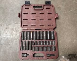 2524  Paslode Impulse Nailer, Paslode Impulse Framing Nailer, MatCo Socket Set 