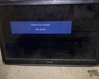 2862  Panasonic 42 Flatscreen TV 