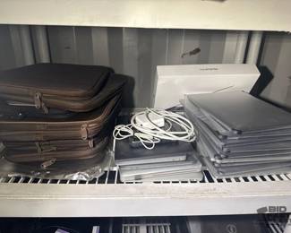 2892  17 MacBooks, 2 iPads, 11 MacBook Cases, 2 MacBook Chargers 