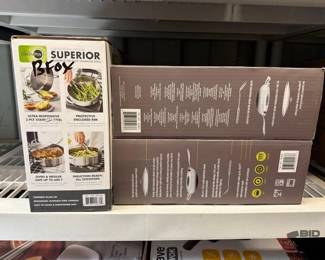 8064  2 NEW MIU 13 Wok Pans and 1 Green Pan 5qt Saute Pan 