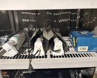 2856  3 Fluorescent Grow Lights, And 1 Outdoor Sensor Light 