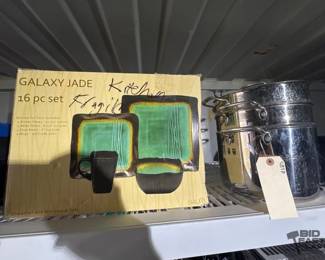 2832  Baum 16 Piece Galaxy Jade Dinner Set, 3 piece Pot Set 