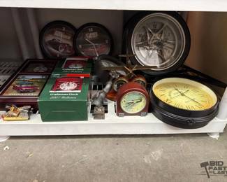 2376  Clock Collection 