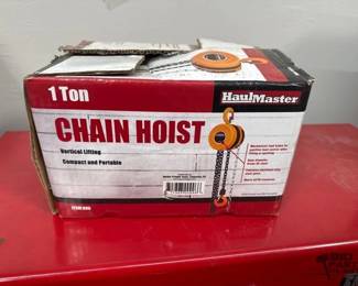 2126  HaulMaster 1 Ton Chain Hoist 