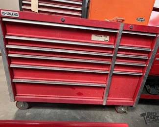 2034  U.S. General Rolling Tool Box 