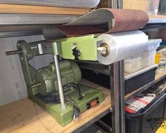 6007  Central Machinery 6 Belt  9 Disc Sander 