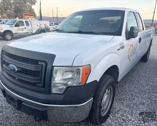 235  2013 Ford F150 